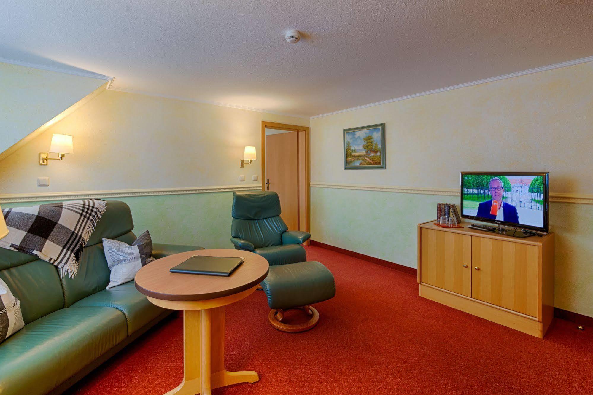 Hotel Garni Nussbaumhof อึคเคอริทซ์ ภายนอก รูปภาพ